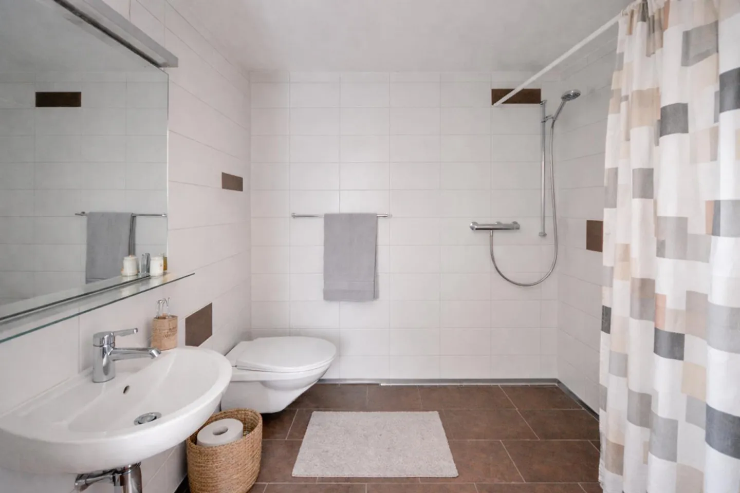 Ufficio/Stanza di Pratica con Bagno Privato - Ideale per Lavoratori Autonomi - Foto 2 di 4