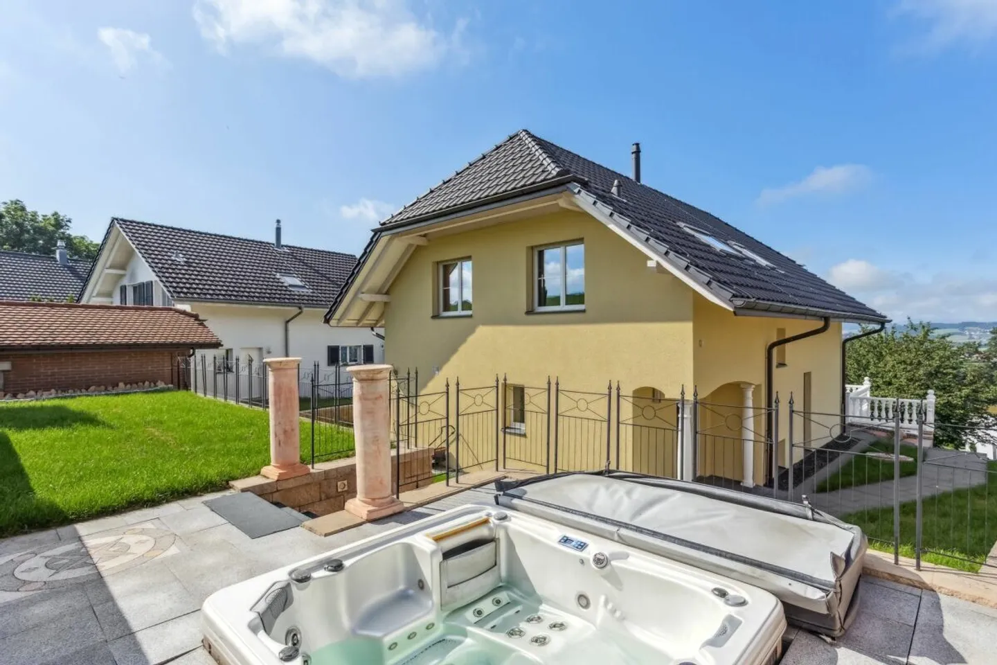 Villa a Giffers - Foto 11 di 14