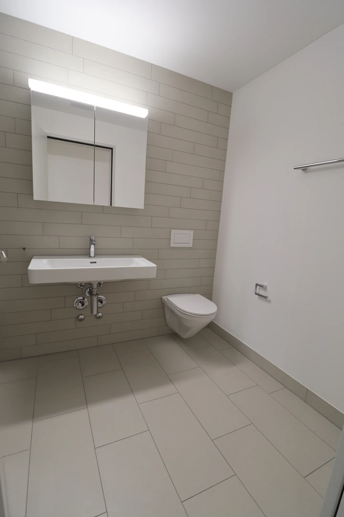 Appartamento moderno di 4,5 locali nel centro di Malters - Foto 4 di 8