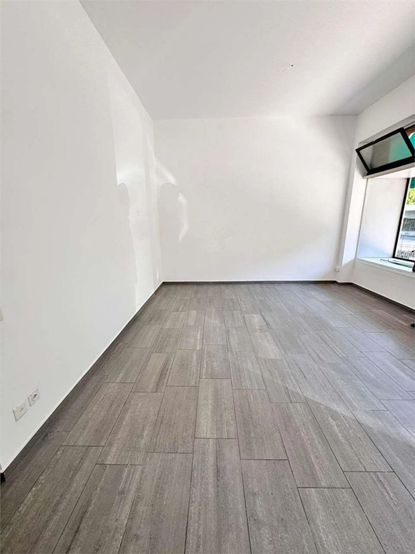 Chiasso Geschäftsräume/Laden mit Schaufenster - Foto 1 von 6