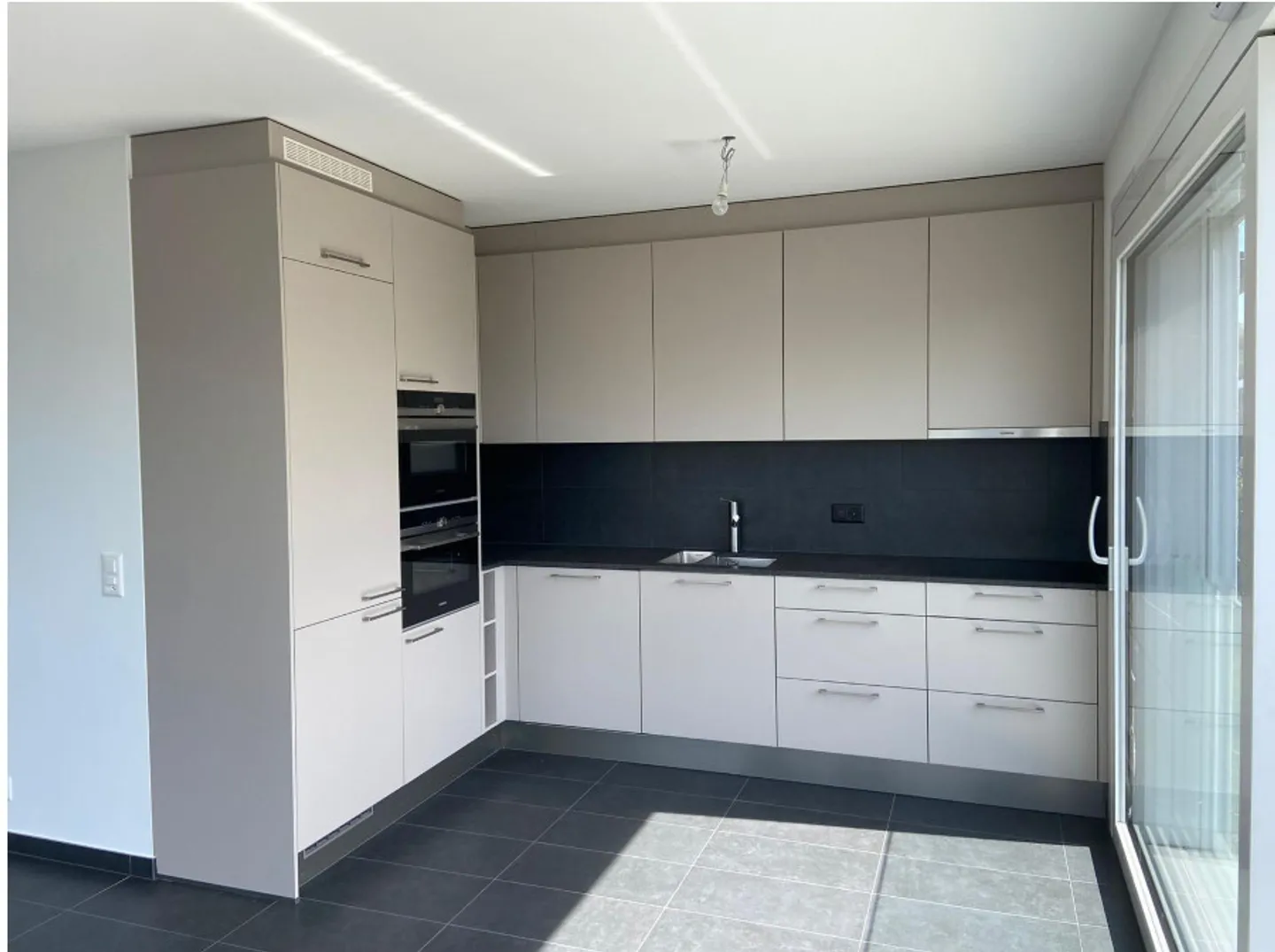 Neues Appartement mit Privatgarten - Foto 2 von 6