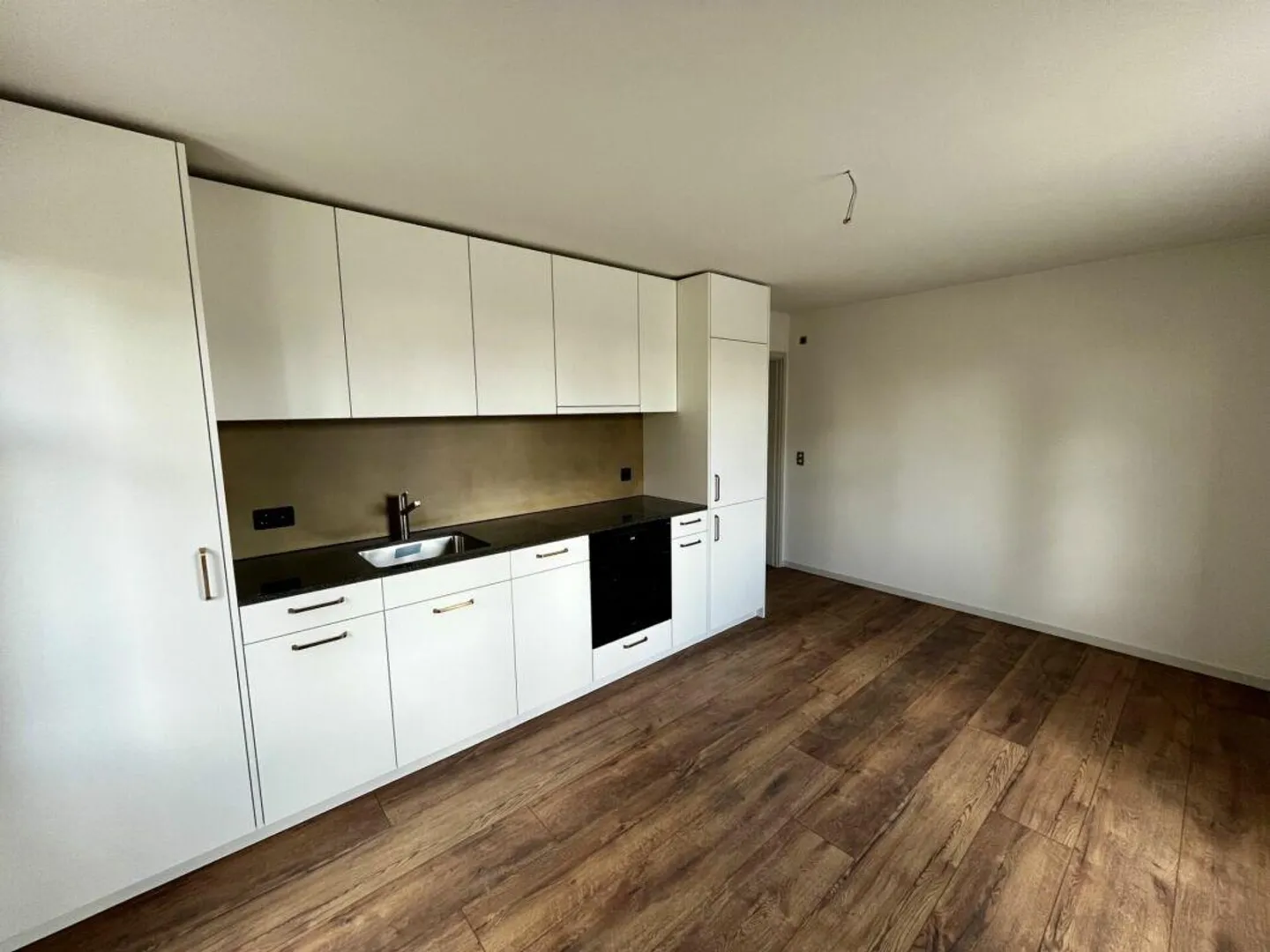 Prima occupazione in una villa storica: Incantevole appartamento con 2 camere da letto con seduta... - Foto 4 di 5
