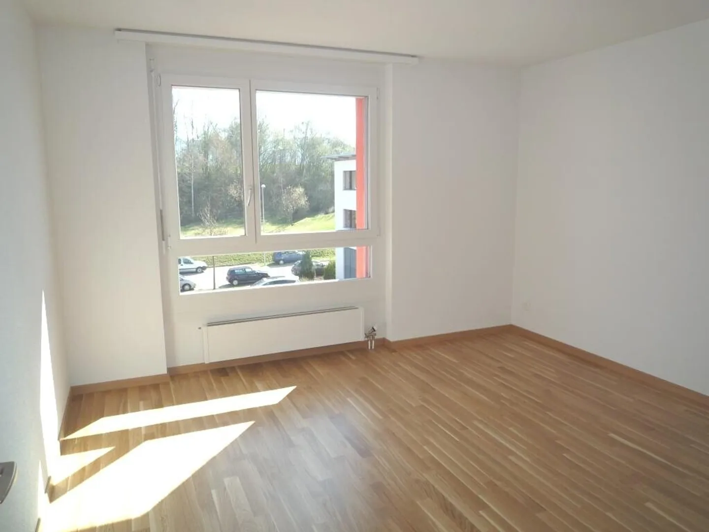 Moderne 3.5-ZW à 68 m² im 1. OG - Foto 6 von 11
