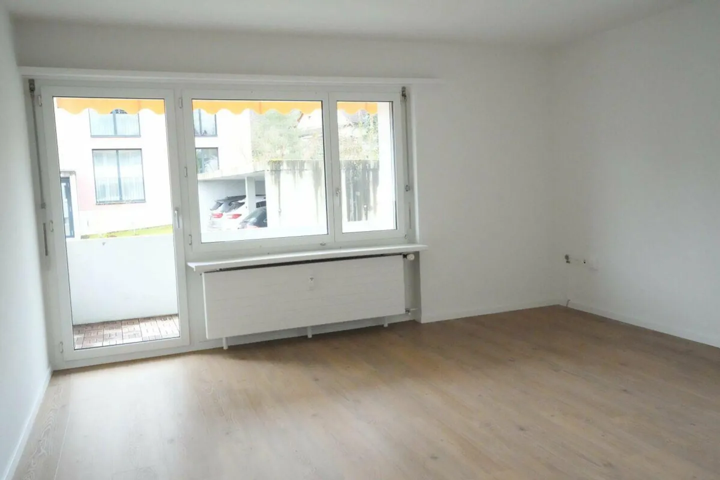 Preisgünstig, naturnah Wohnen: Teilrenovierte 4-Zimmer-Wohnung - Foto 6 von 8