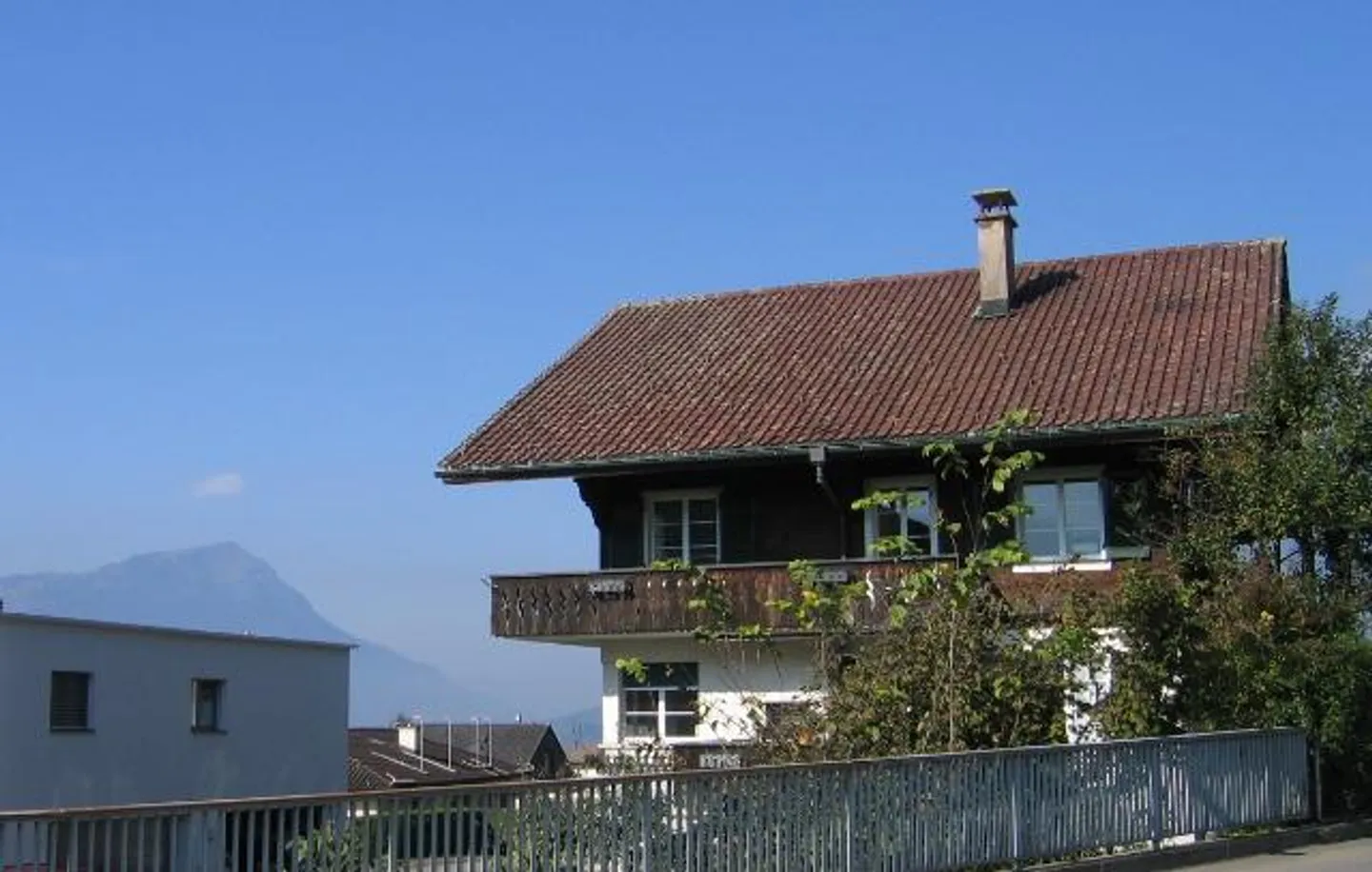 4½ Room Chalet Apartment 2nd Floor - Photo 3 of 15
