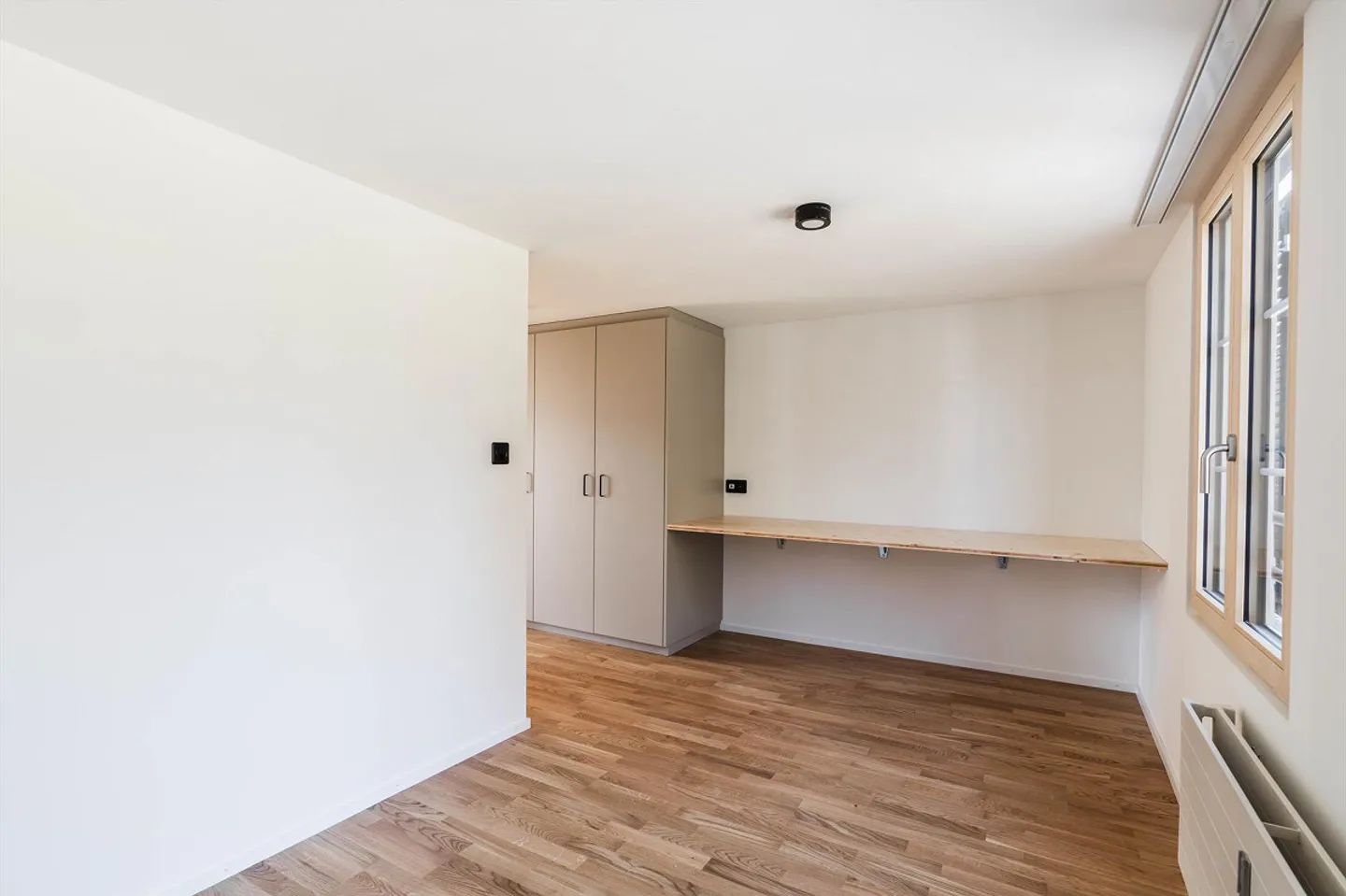 Appartement attrayant de 1,5 pièce avec balcon dans un emplacement central - Photo 5 sur 7
