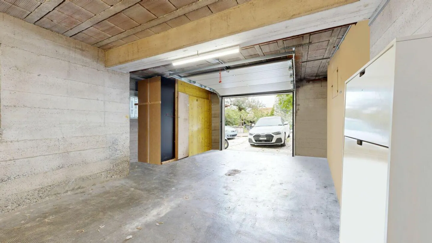 Spacious Single-Family Home / Building Land - Photo 14 of 17