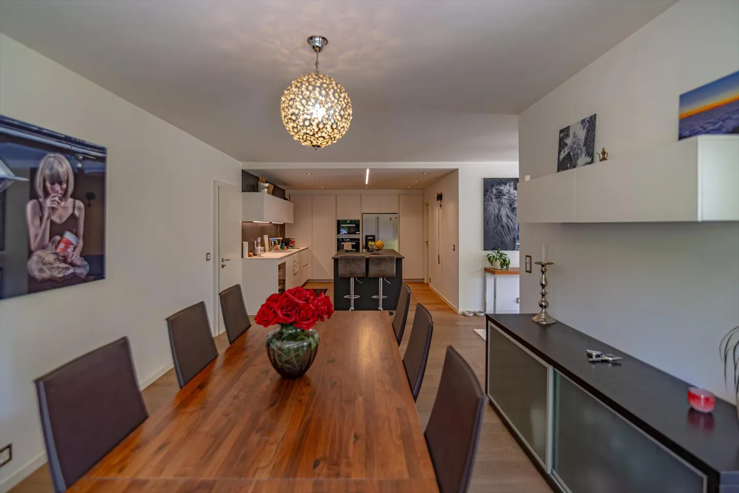 Magnifica villa indipendente di 9 stanze con studio indipendente a Corsier GE - Foto 7 di 17