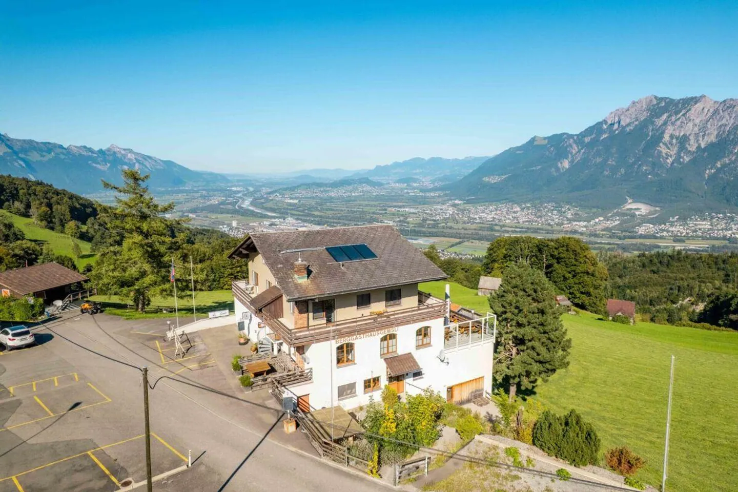 Charmantes Berggasthaus zu Verkaufen - Foto 2 von 30