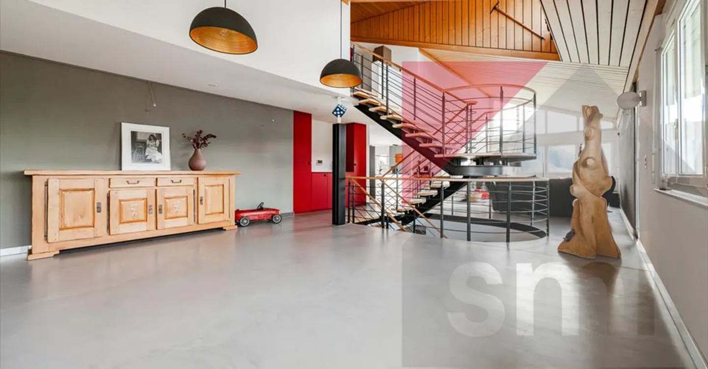 Wunderschöne Villa mit Pool, außergewöhnlicher Lage und Panorama - Foto 1 von 12