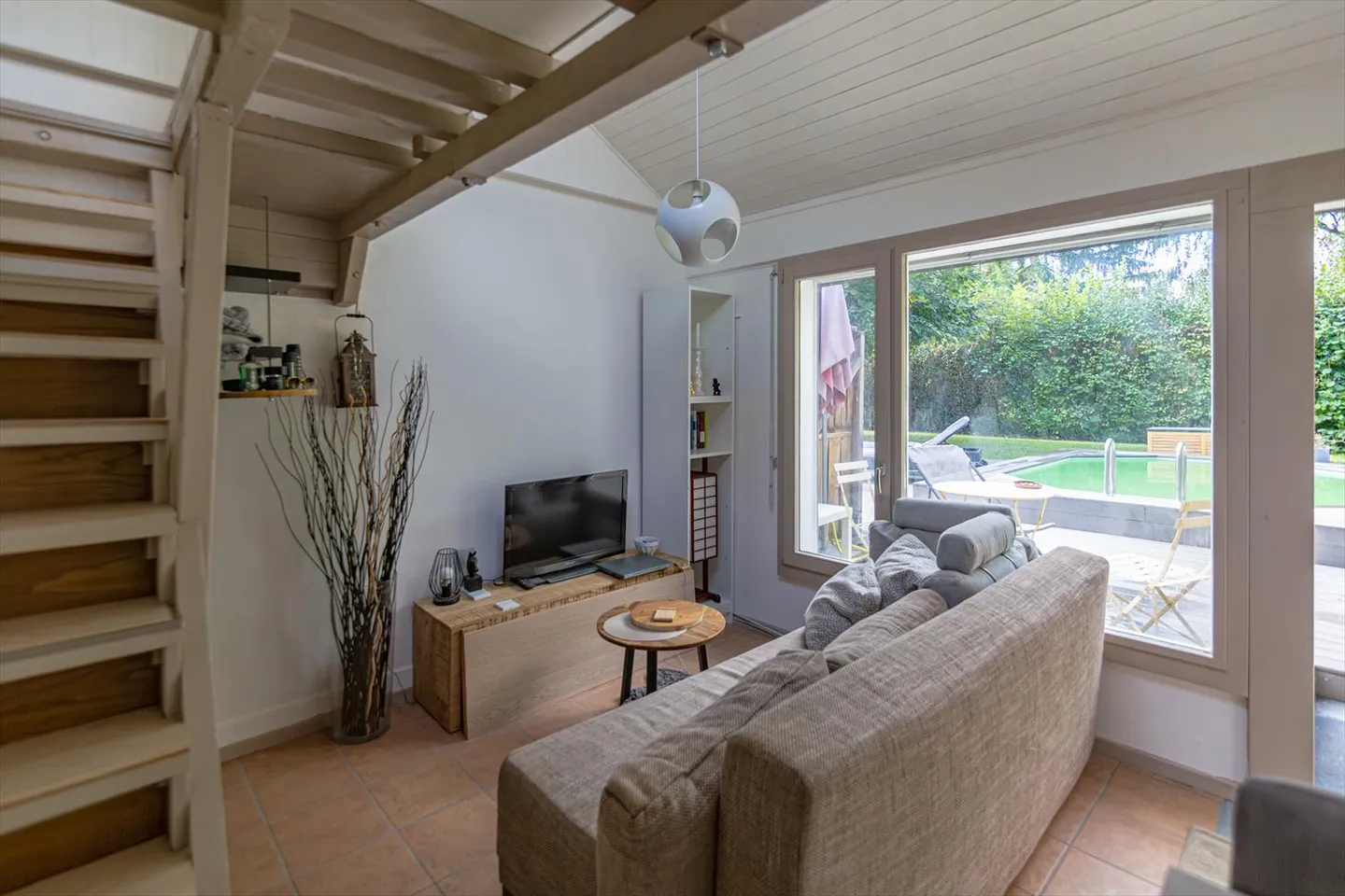 Magnifica villa indipendente di 9 stanze con studio indipendente a Corsier GE - Foto 17 di 17