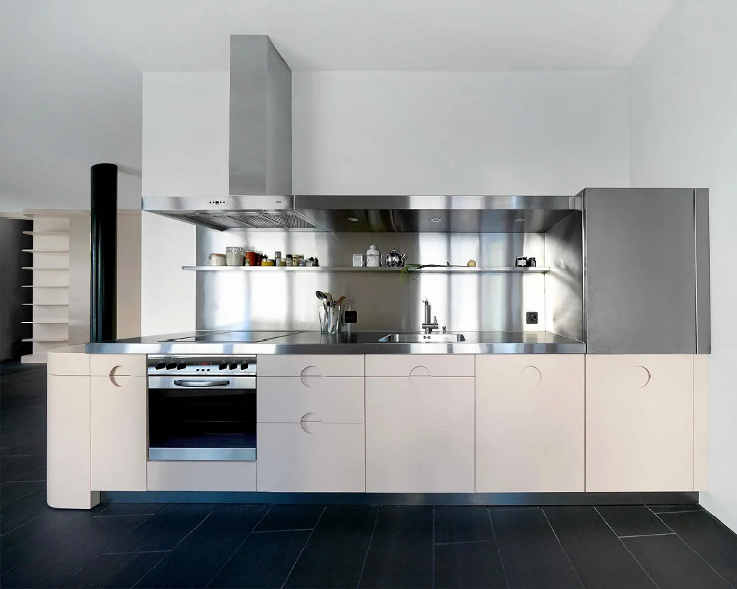 Un gioiello nel mezzo della ristrettezza - Foto 12 di 13