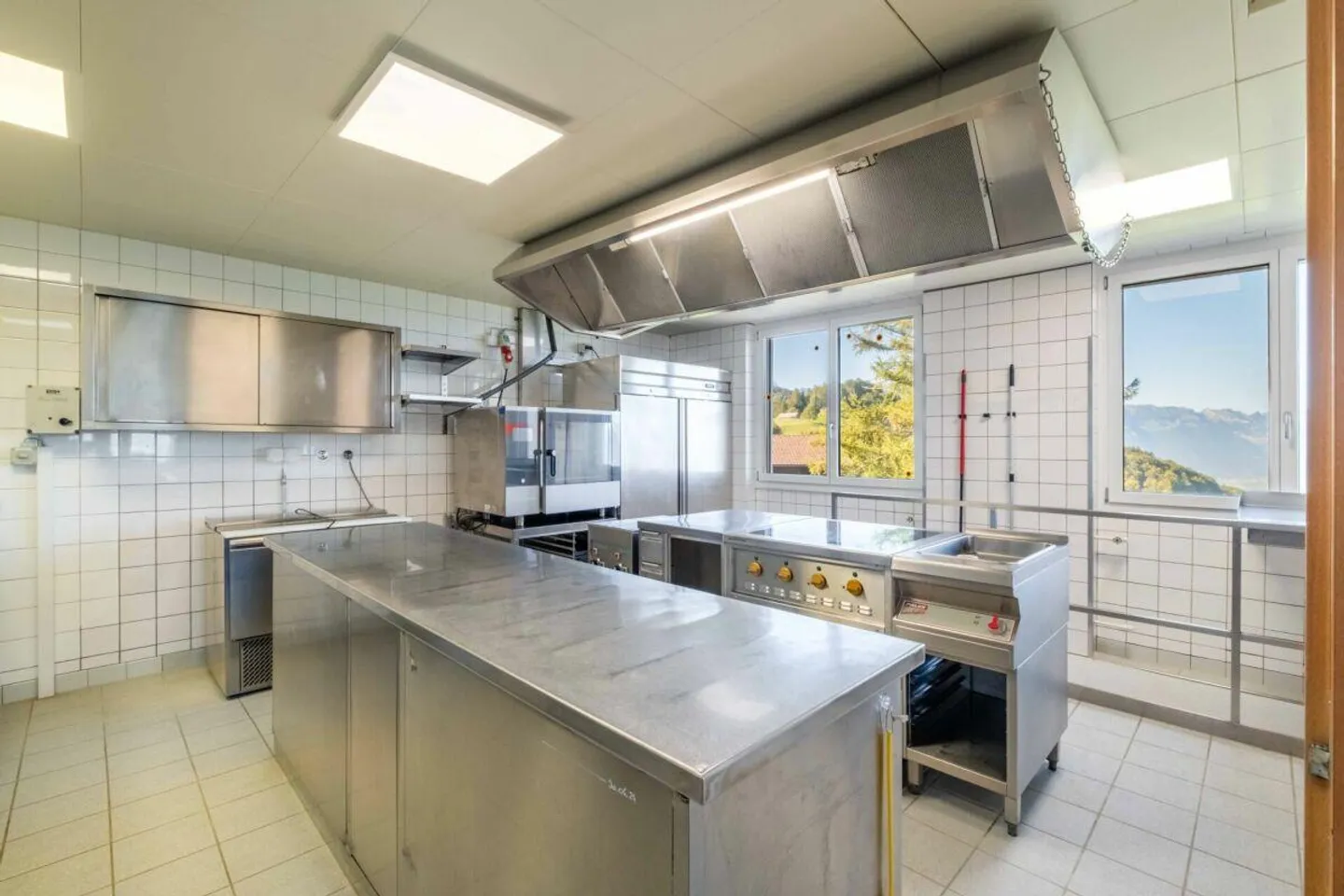 Charmantes Berggasthaus zu Verkaufen - Foto 7 von 30
