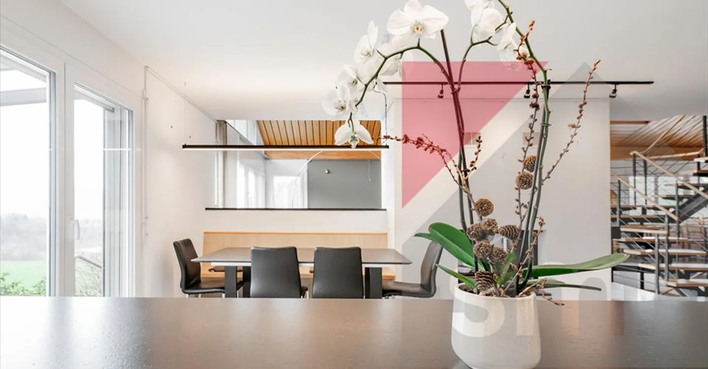 Wunderschöne Villa mit Pool, außergewöhnlicher Lage und Panorama - Foto 6 von 12