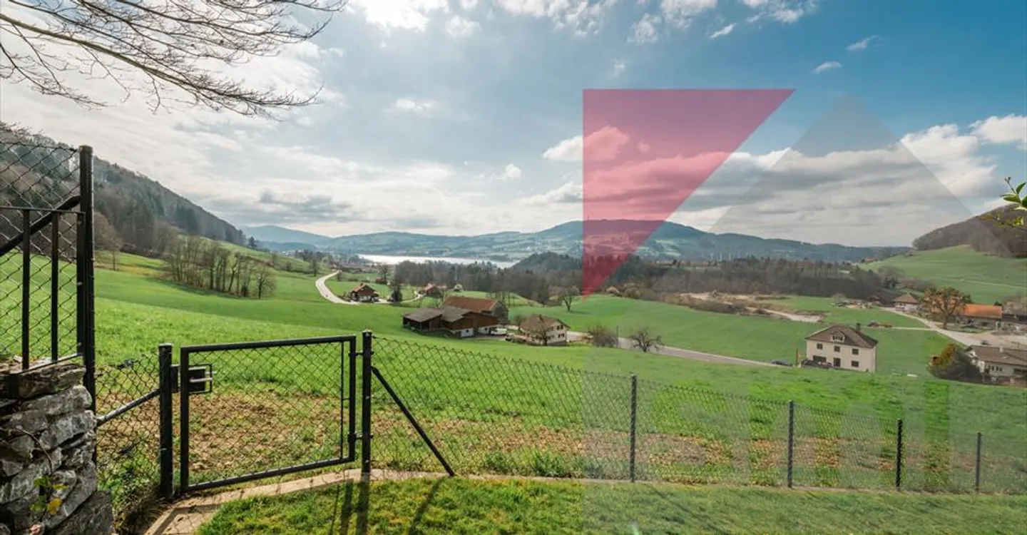 Wunderschöne Villa mit Pool, außergewöhnlicher Lage und Panorama - Foto 8 von 12
