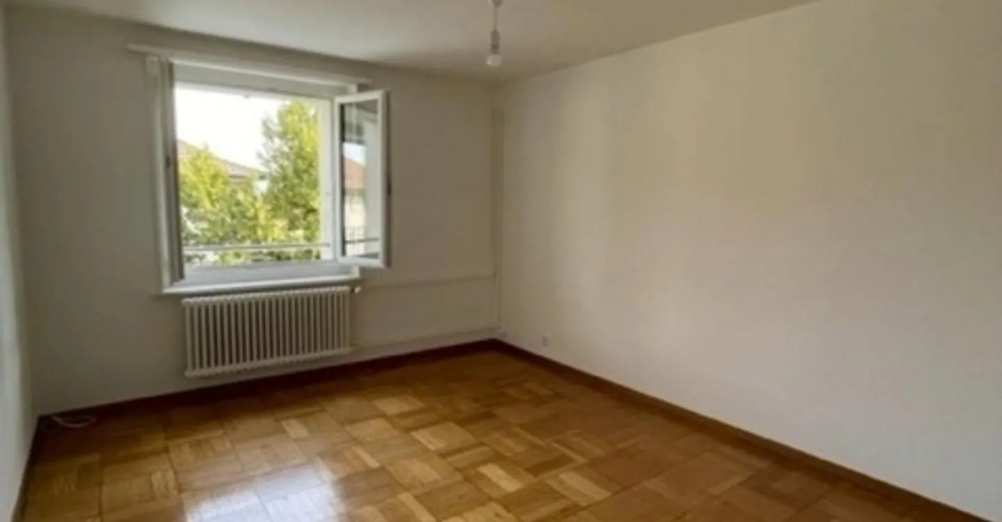 Appartement Charmant Près de la Gare - Photo 2 sur 4