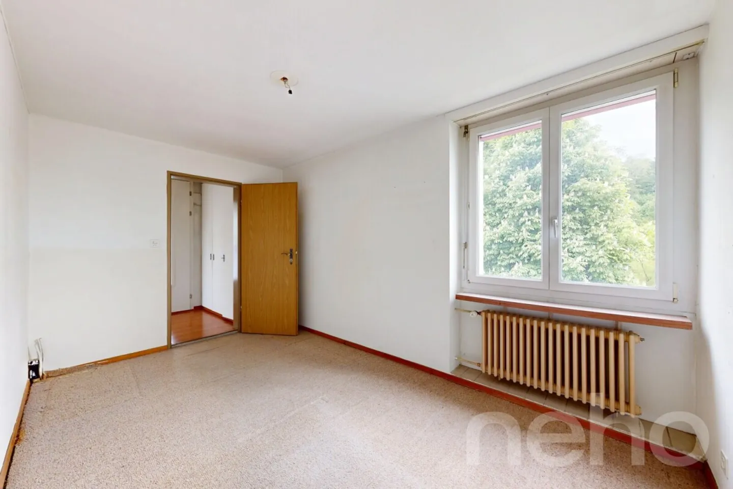 4.5 Room Apartment with South Balcony and Great Potential in Effretikon - Photo 5 of 12
