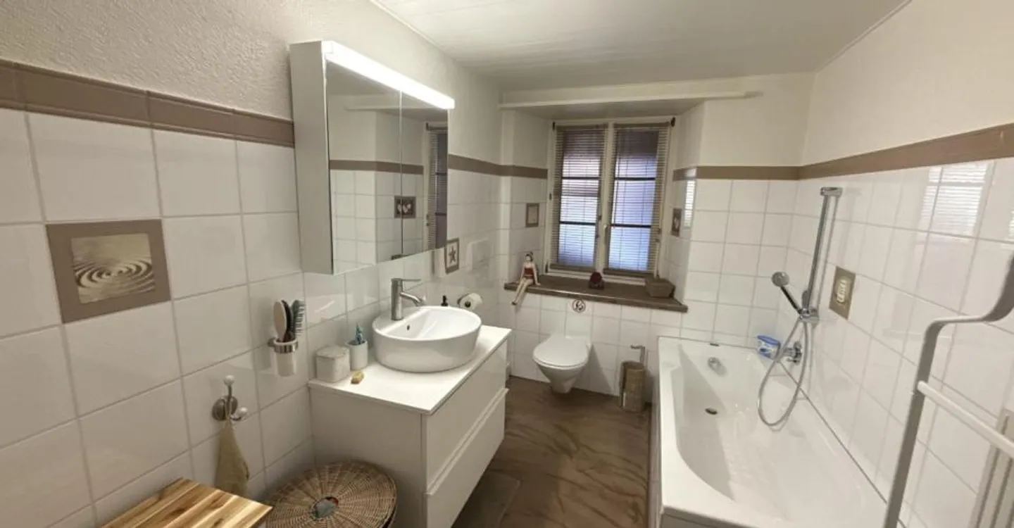 Exclusive Ground-Floor Apartment - Photo 9 of 12
