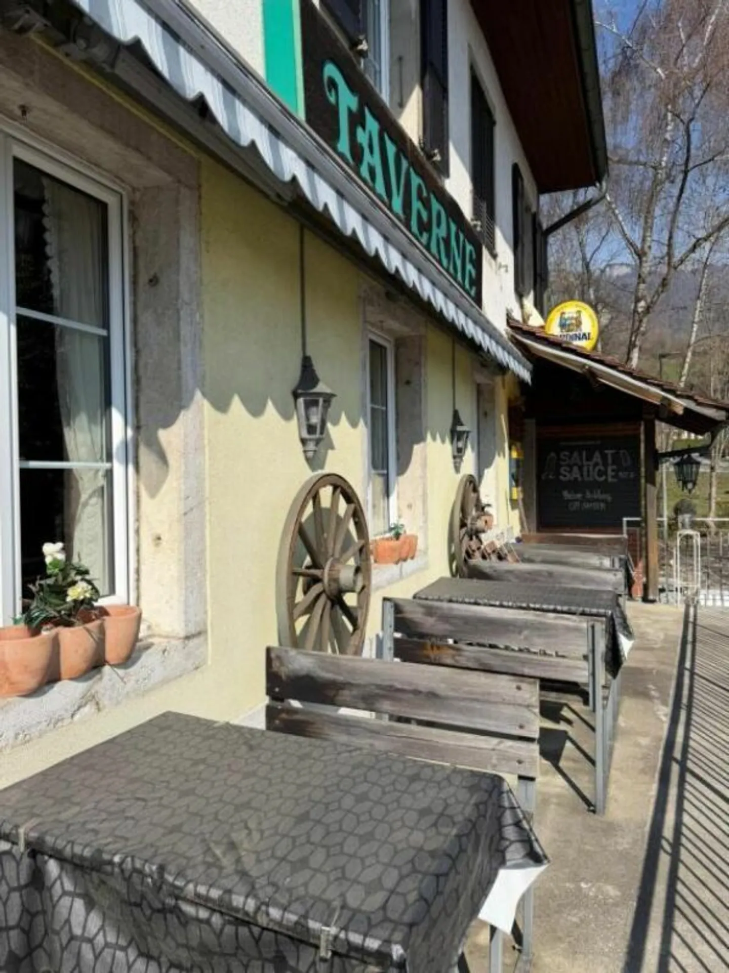 Two-family house with commercial property and building plot - Photo 3 of 15