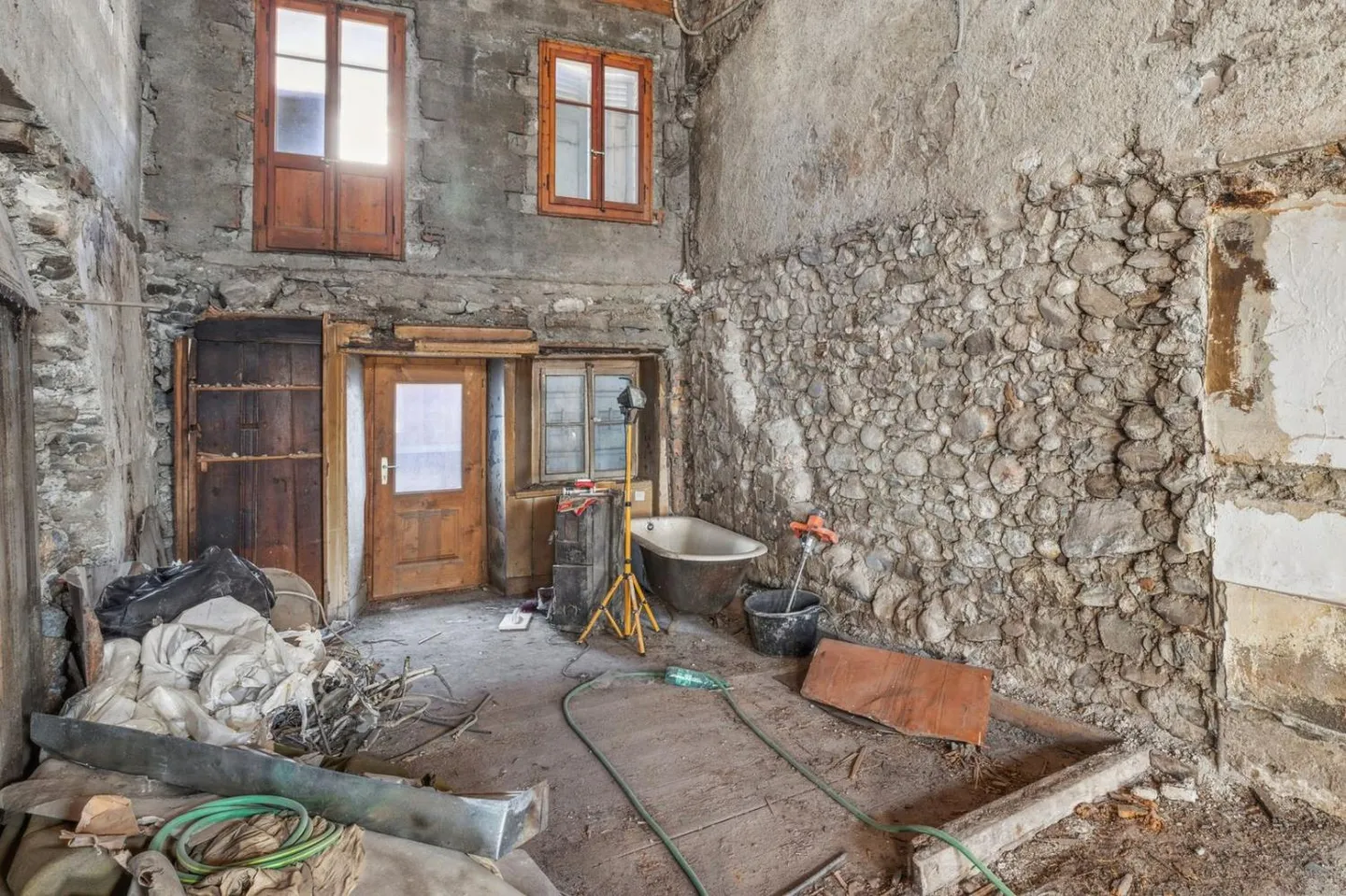 Charmantes Dorfhaus zur Renovierung - Foto 4 von 7
