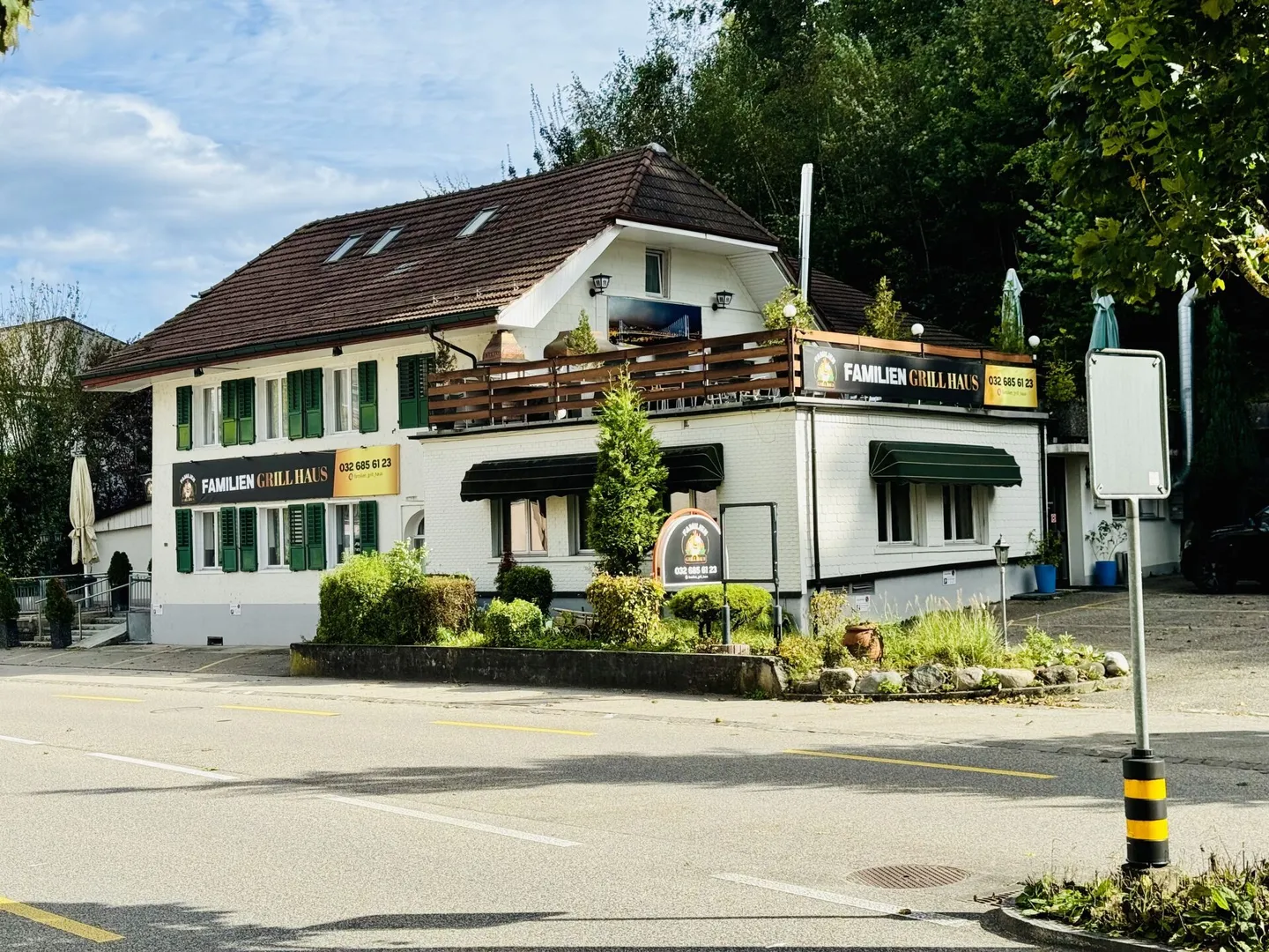 Edificio residenziale e commerciale ideale nel centro di Zuchwil - Foto 1 di 18