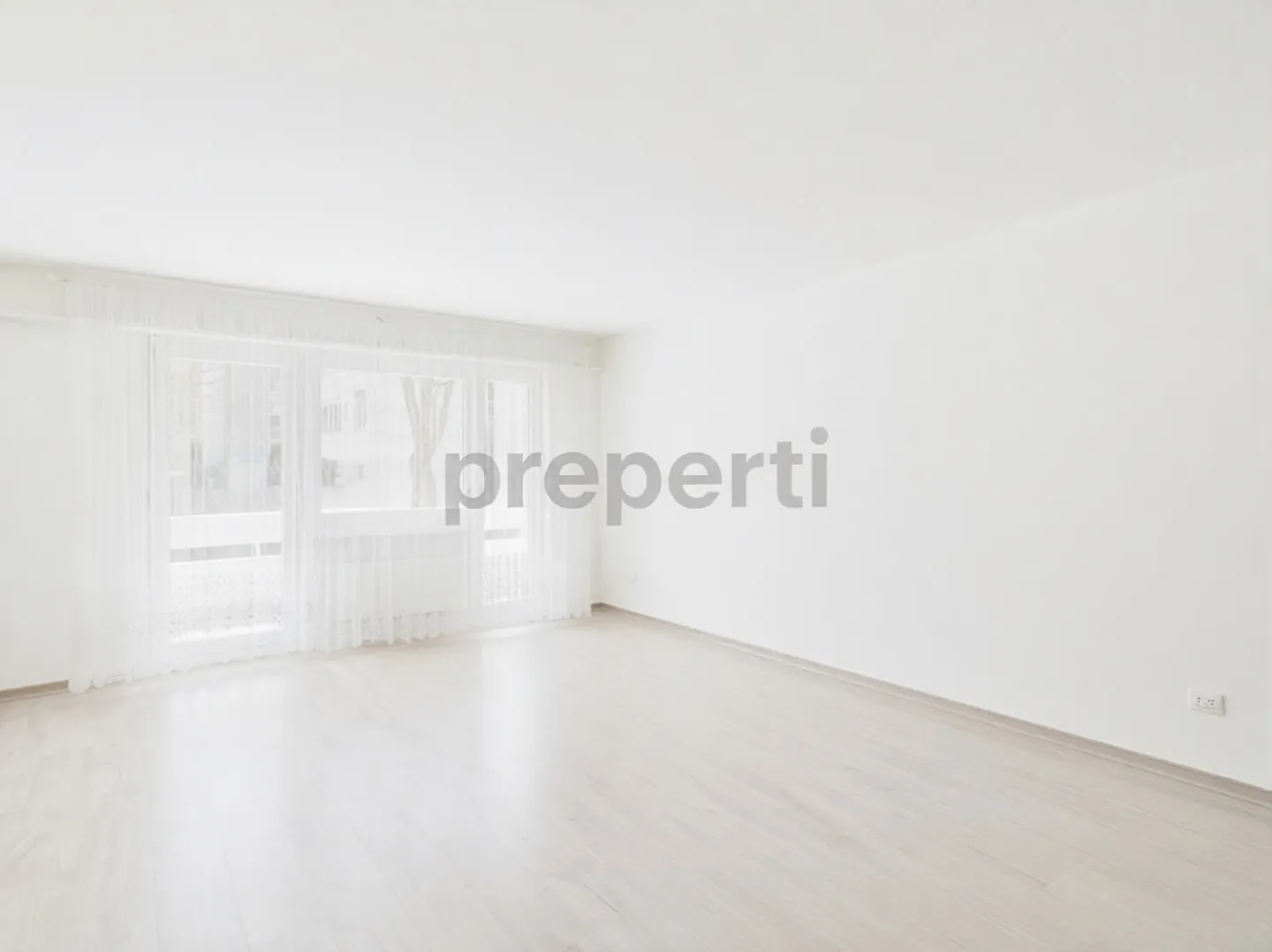 Renovated 5.5 Room Apartment in Langenthal BE - Photo 4 of 13