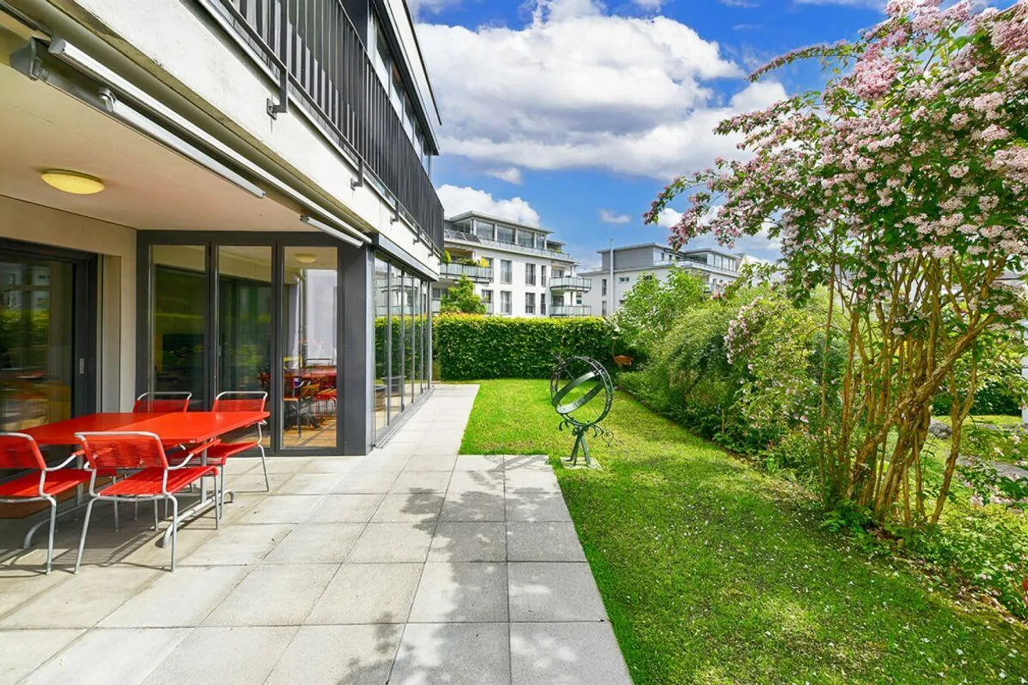 Stylish 3.5-room garden apartment with winter garden, quiet and central - Photo 10 of 11