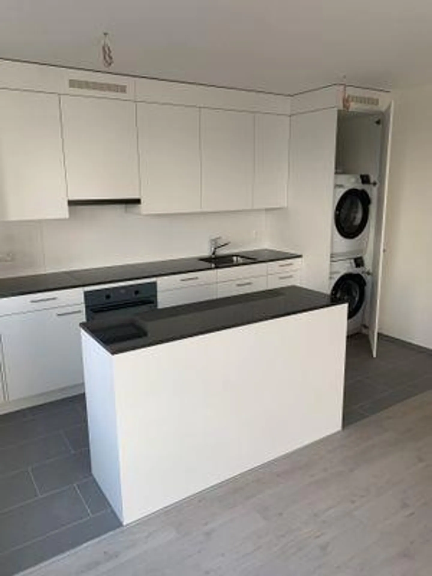 Appartamento 3.5 stanze recentemente ristrutturato nel quartiere St. Johann - Foto 1 di 7