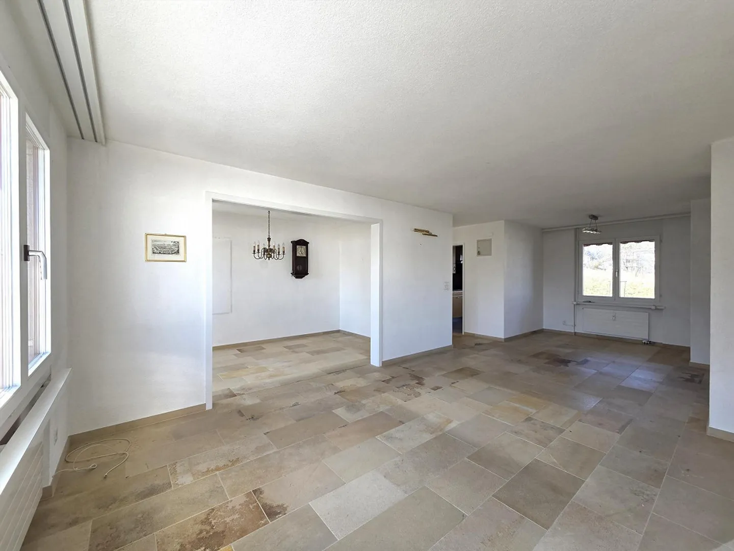 Appartement 3.5 pièces central situé dans un endroit calme - Photo 2 sur 10