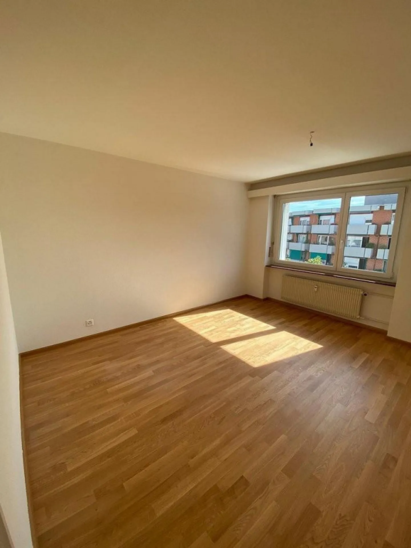 Grande appartement de 6 pièces cherche de nouveaux résidents - également adapté comme colocation - Photo 2 sur 6