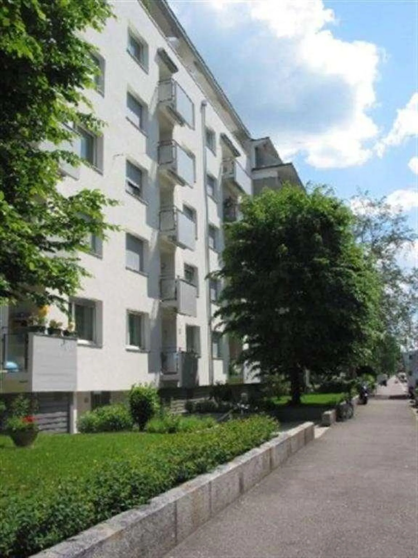 Grande appartement de 6 pièces cherche de nouveaux résidents - également adapté comme colocation - Photo 1 sur 6