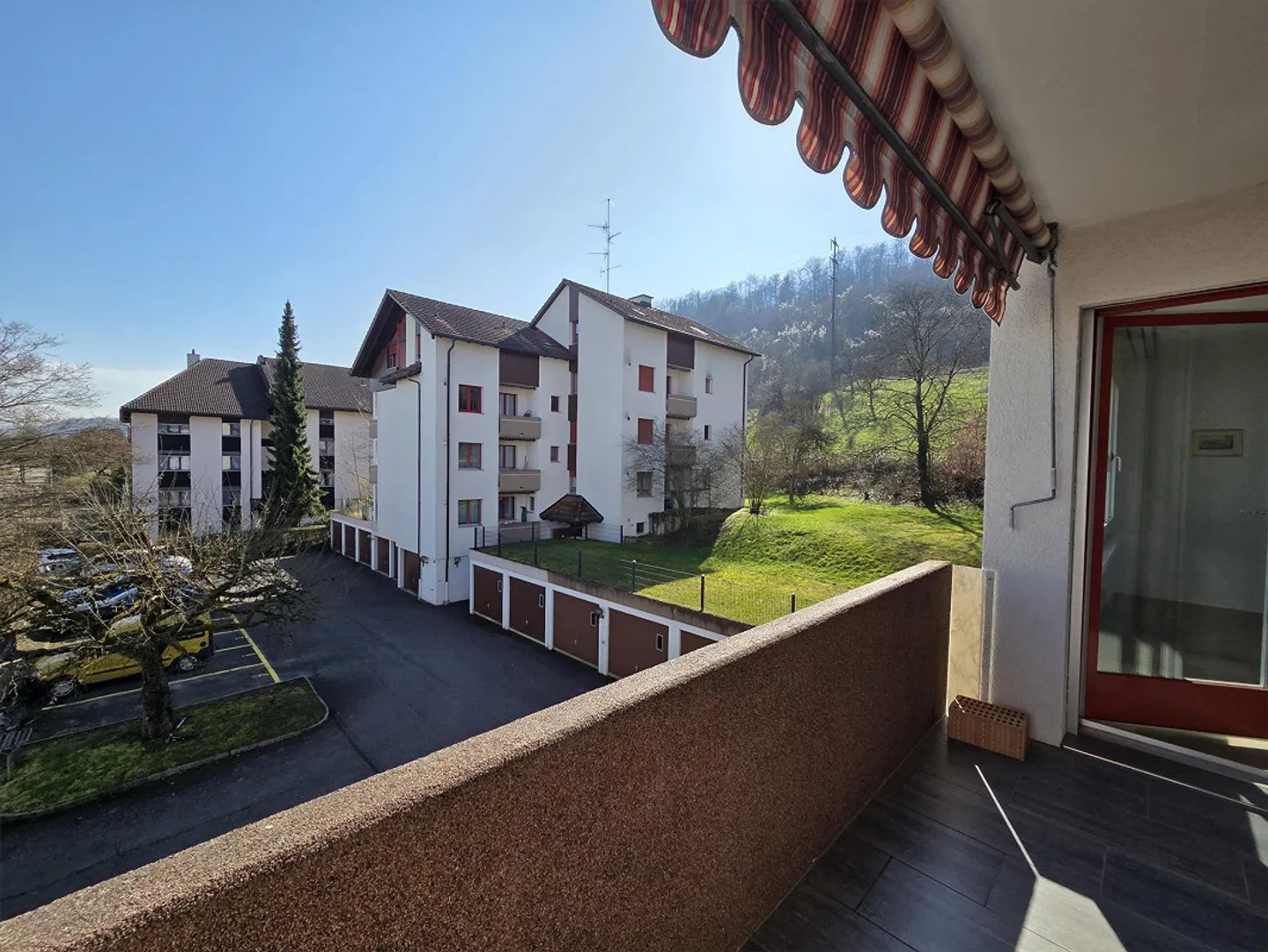 Appartement 3.5 pièces central situé dans un endroit calme - Photo 9 sur 10