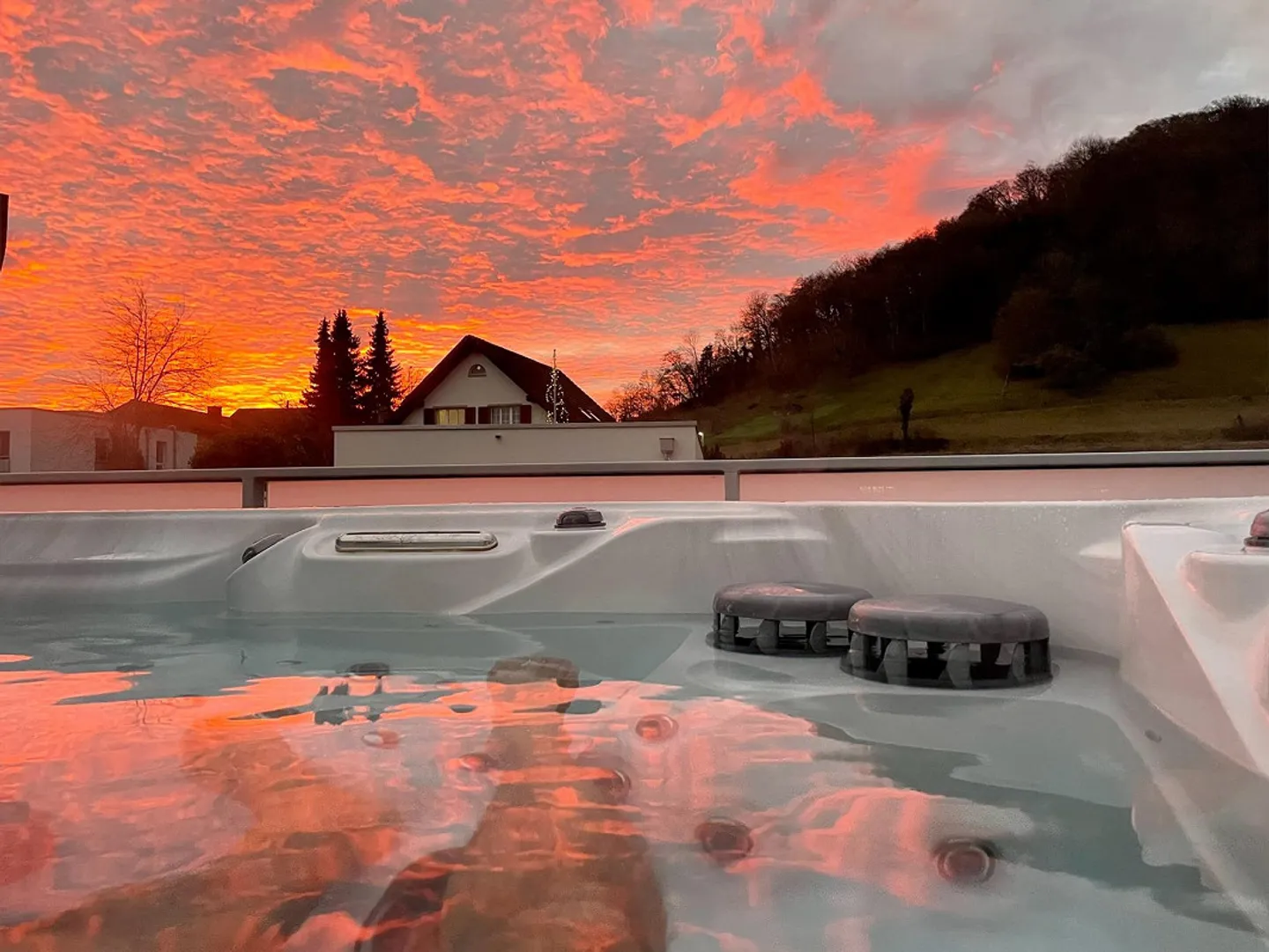 Modernes Einfamilienhaus mit Dachterrasse - Foto 1 von 30