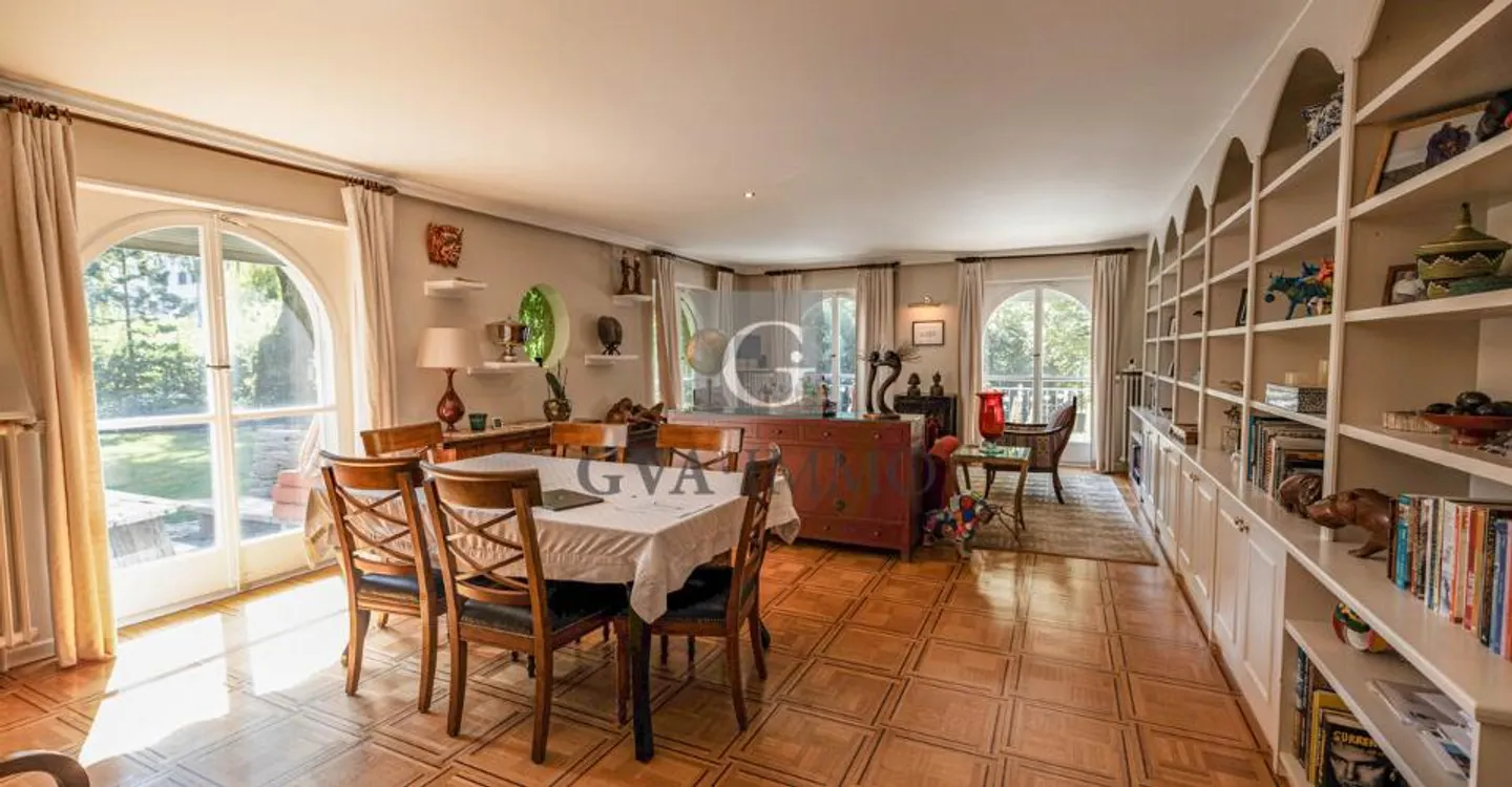 Charmante Villa mit Pool - Foto 4 von 9
