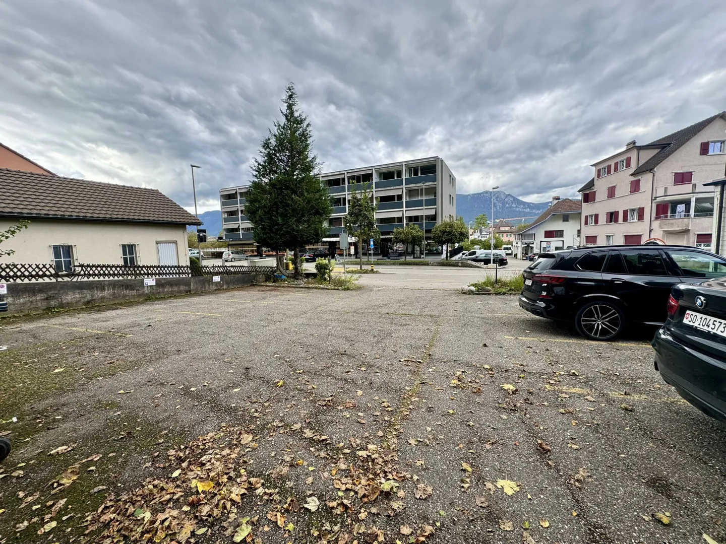 Edificio residenziale e commerciale ideale nel centro di Zuchwil - Foto 2 di 18