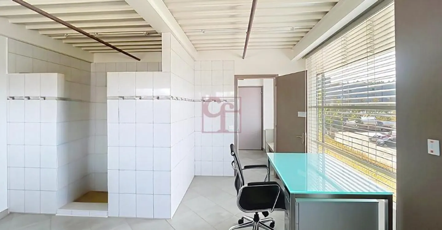 Espace Commercial à Louer - Photo 7 sur 11