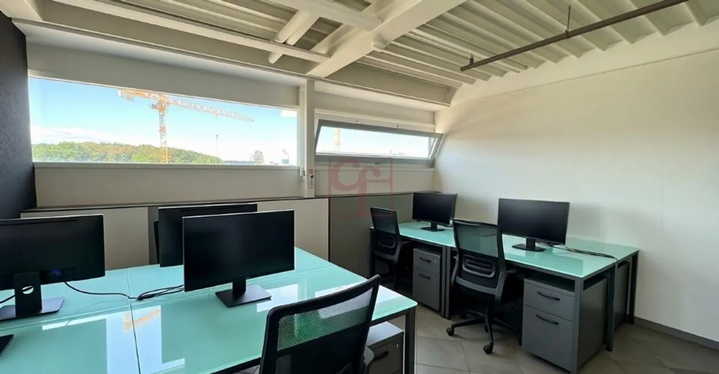 Espace Commercial à Louer - Photo 9 sur 11