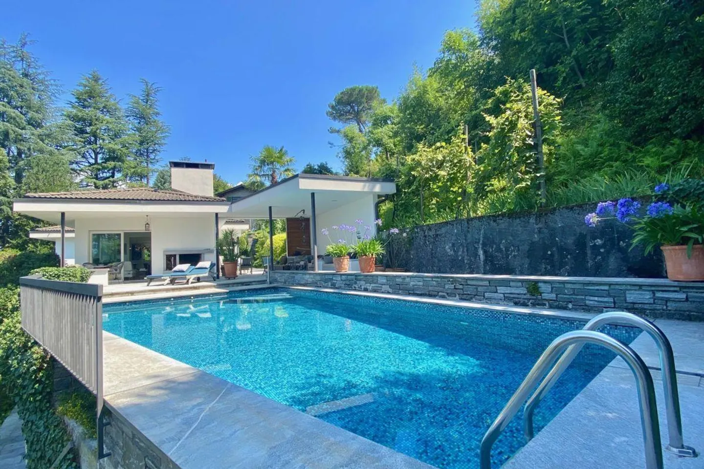 Villa Incantevole con Vista Lago - Foto 1 di 30