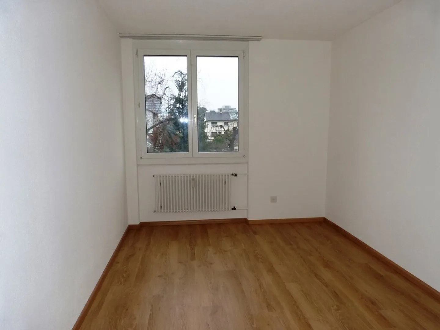 Living in an idyllic location - Photo 3 of 6