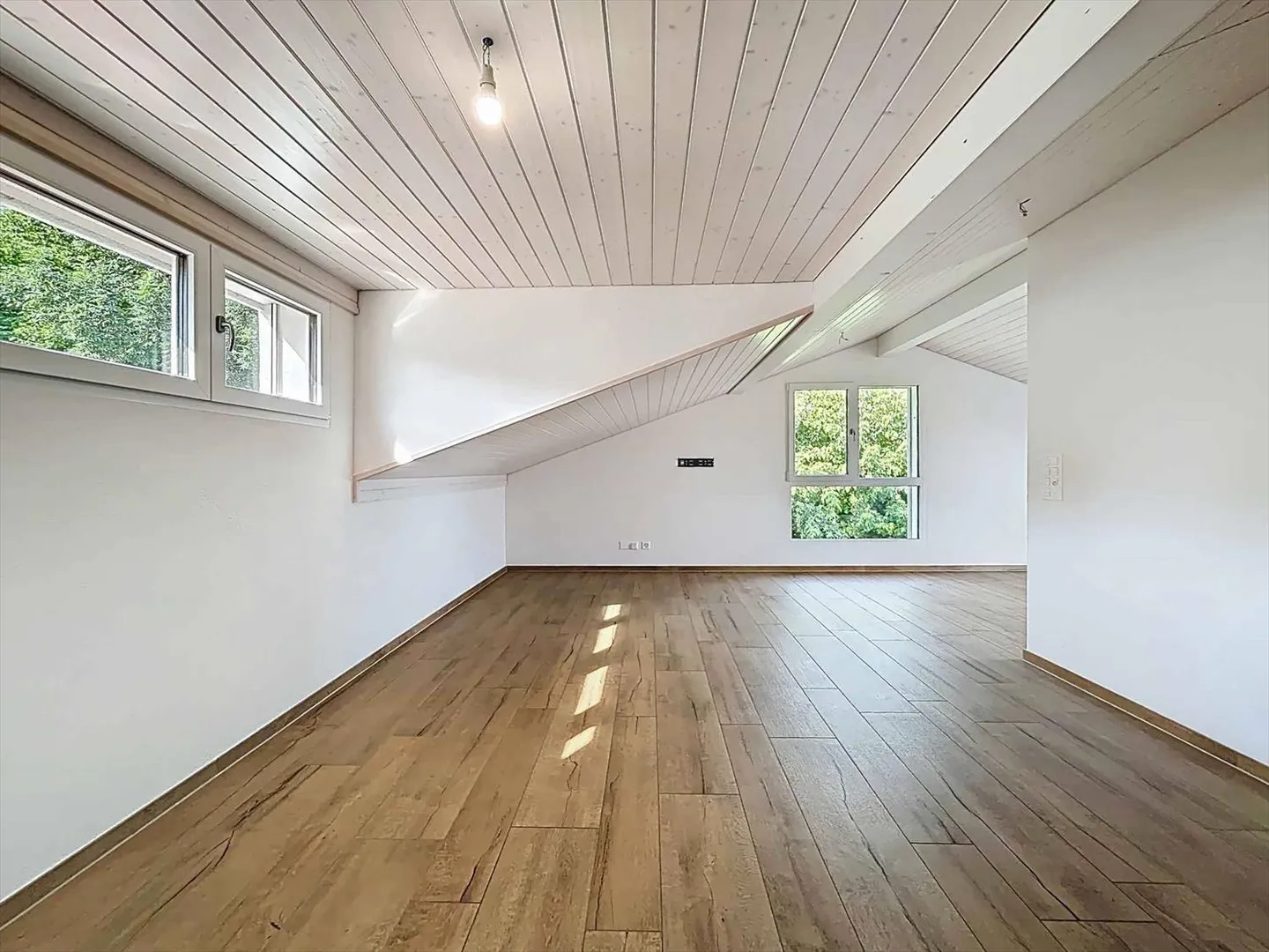 Appartamento di 3,5 locali al 2° piano di un piccolo edificio di 3 unità - Foto 2 di 10