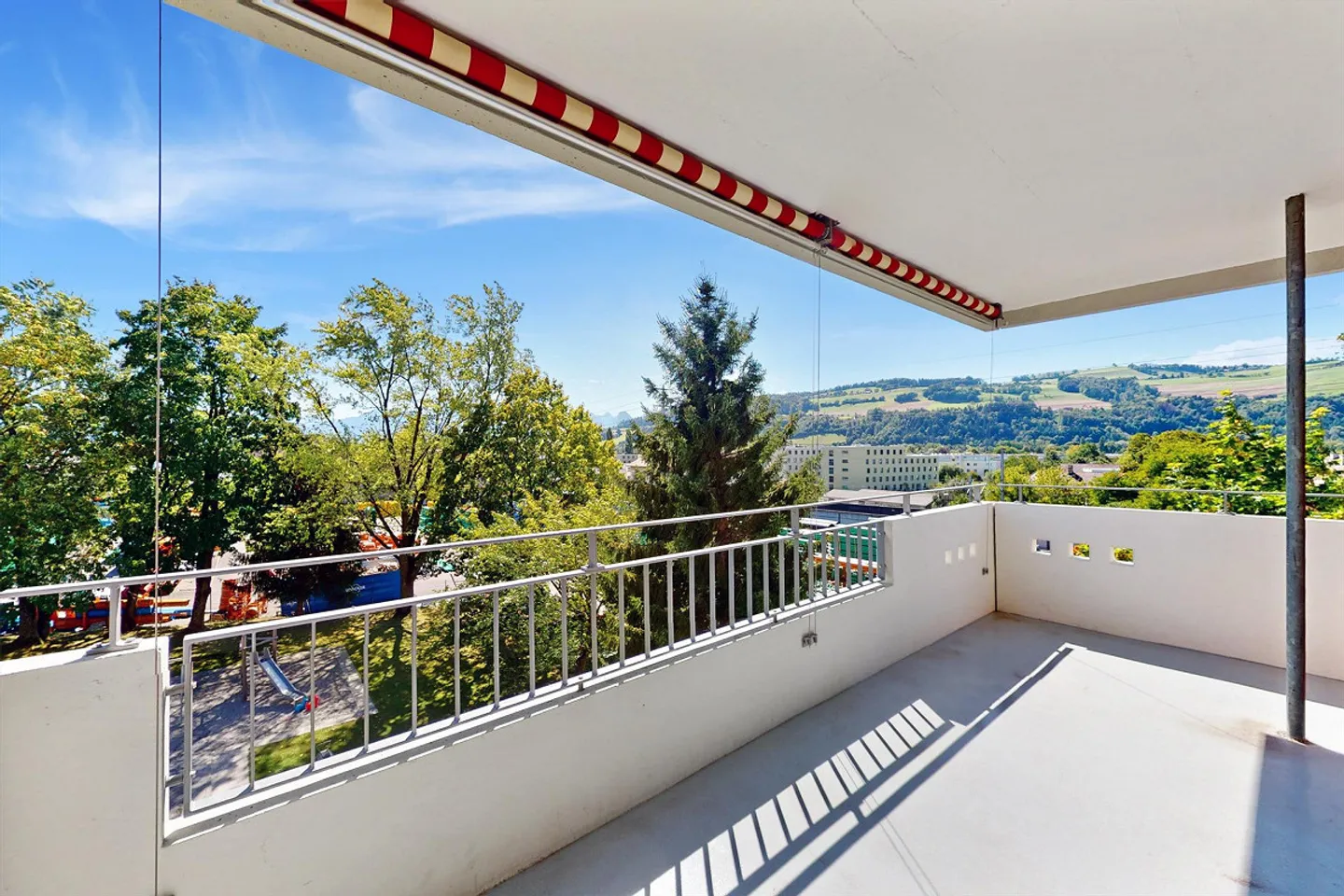 Luminoso, spazioso e moderno - Foto 9 di 9