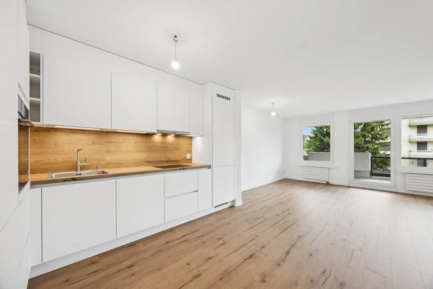 NEUWERTIGE 3.5 ZIMMER EIGENTUMSWOHNUNG AN ATTRAKTIVER LAGE - Foto 5 von 5
