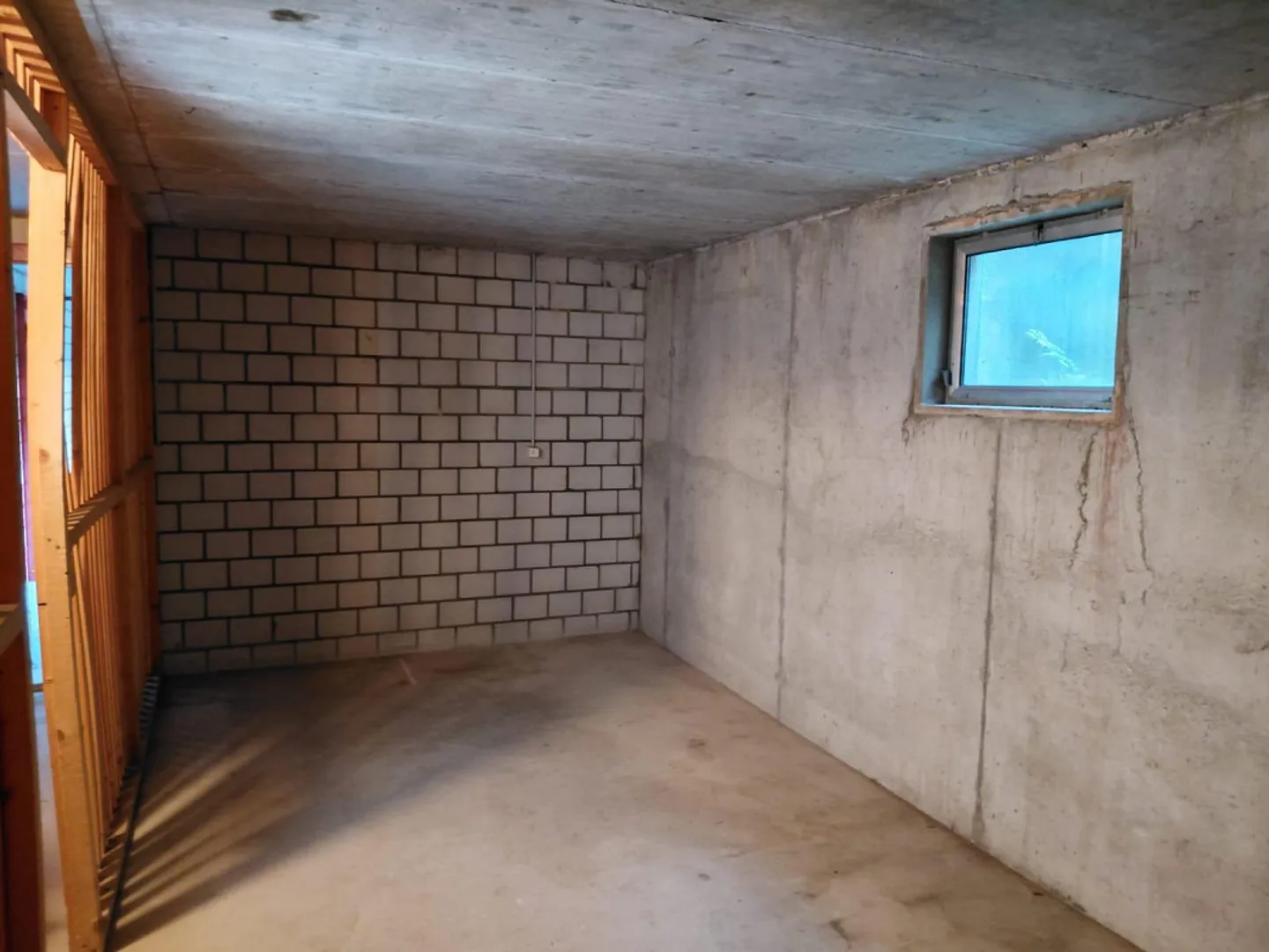 Cozy home in a quiet, lake-side location - Photo 13 of 18