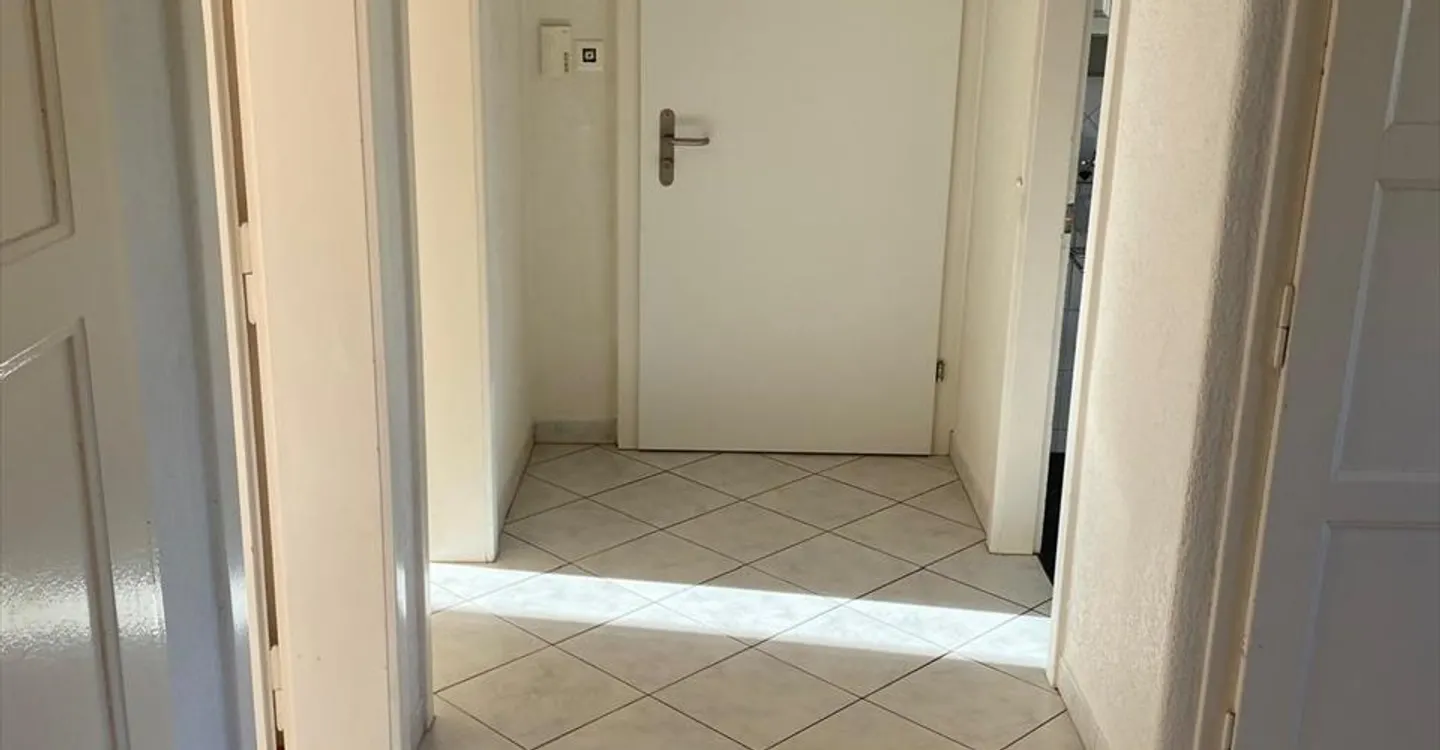 Zu vermieten: 3,5-Zimmer-Wohnung - Principale 22, Bévilard - Foto 7 von 8