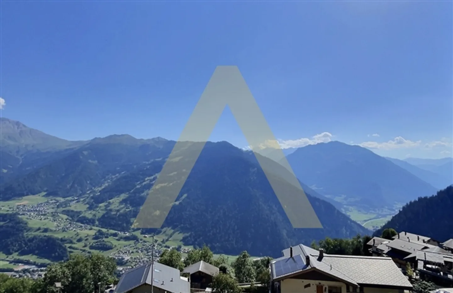 Apartment for sale - Photo 2 of 11