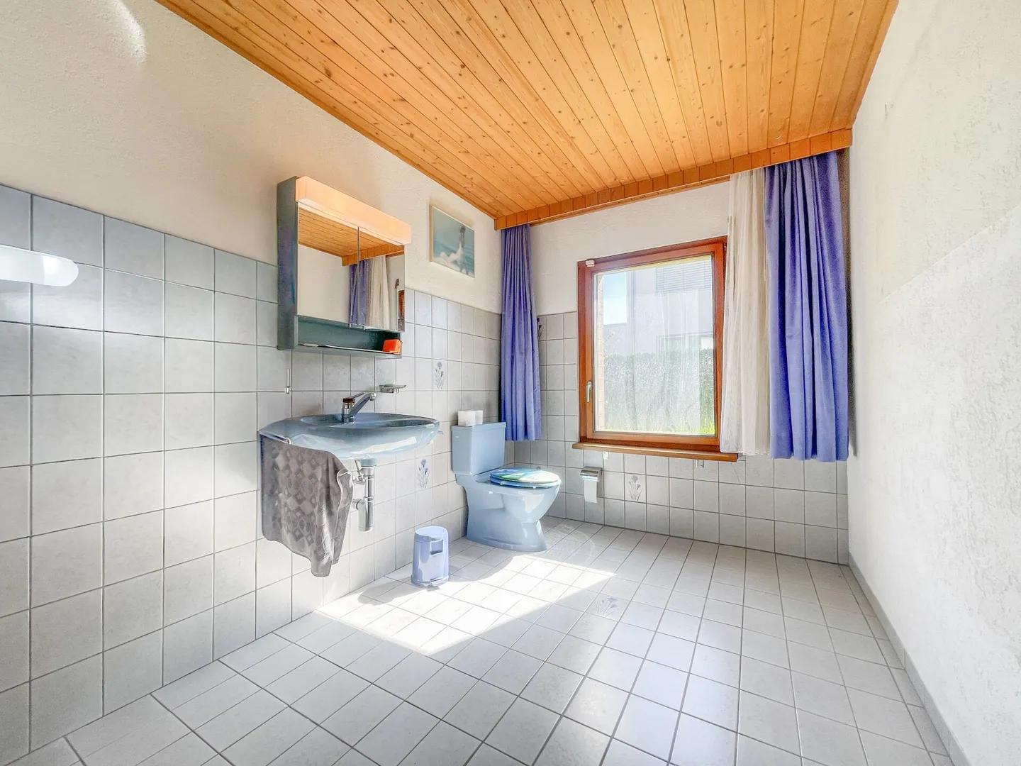 Your new family home with a spacious garden - Photo 6 of 7