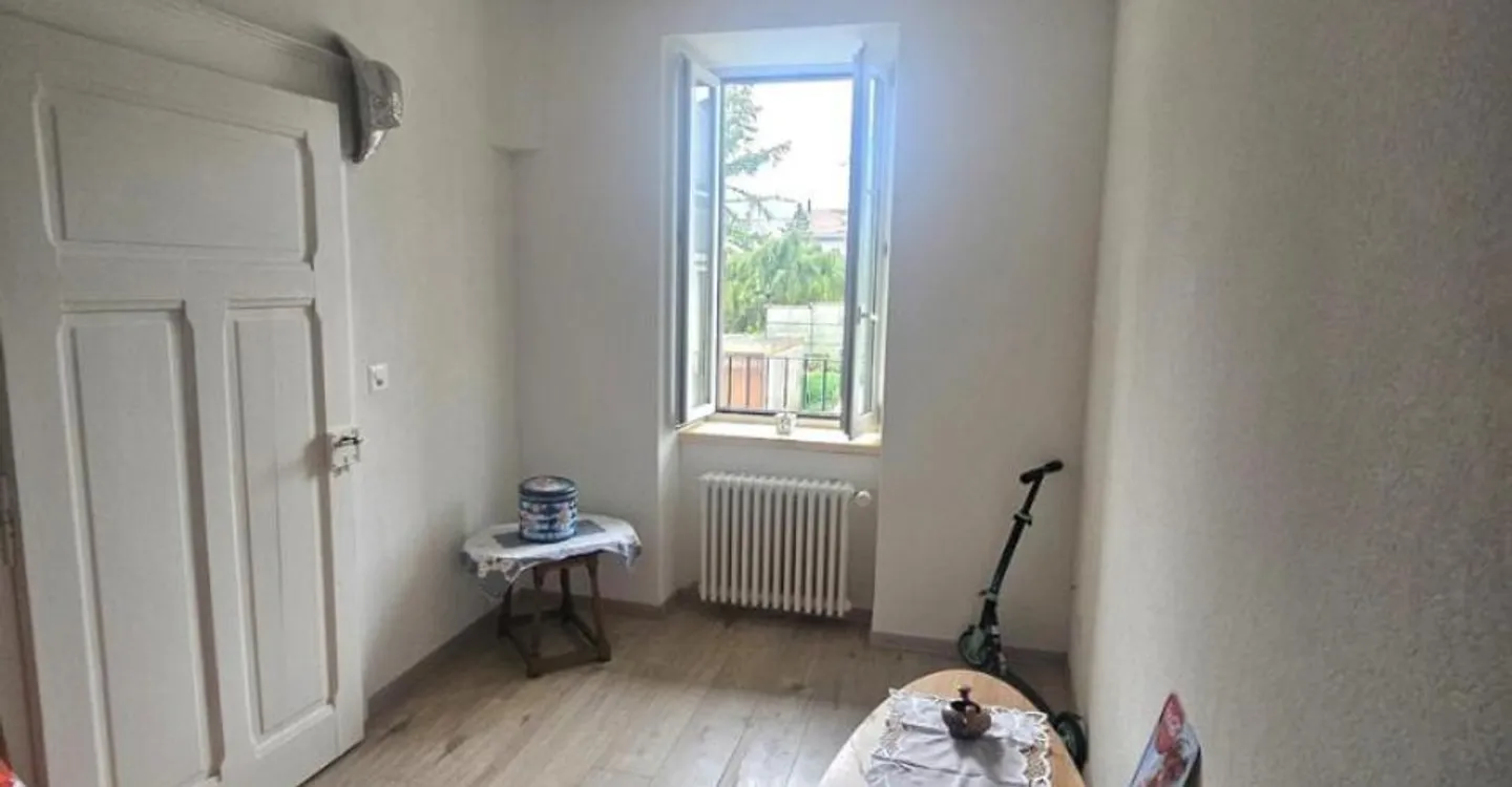 Charmant Appartement Rénové - Photo 6 sur 8