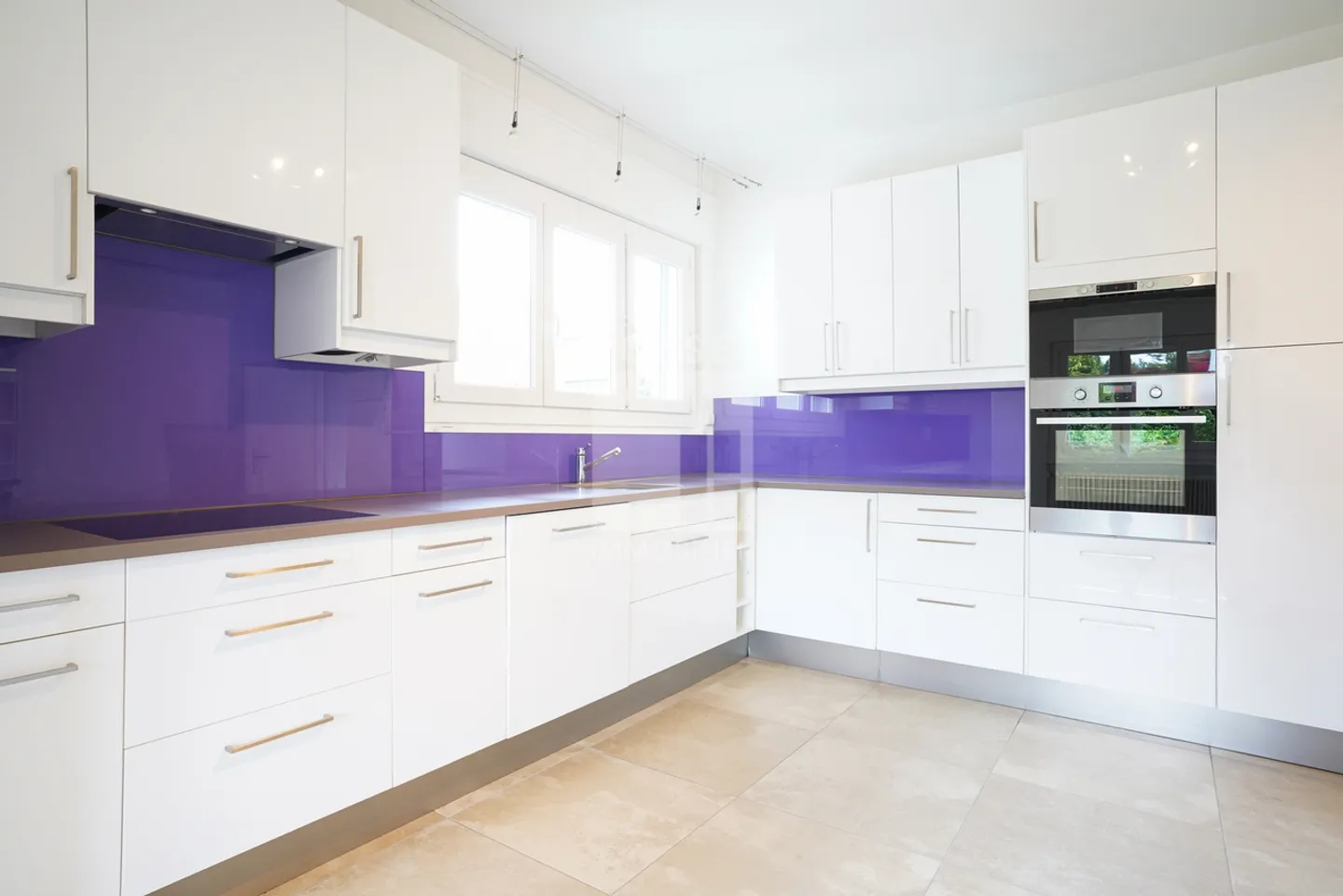 Jolie et grande maison à louer dans le Quartier de Confignon-Onex  - Photo 5 sur 15