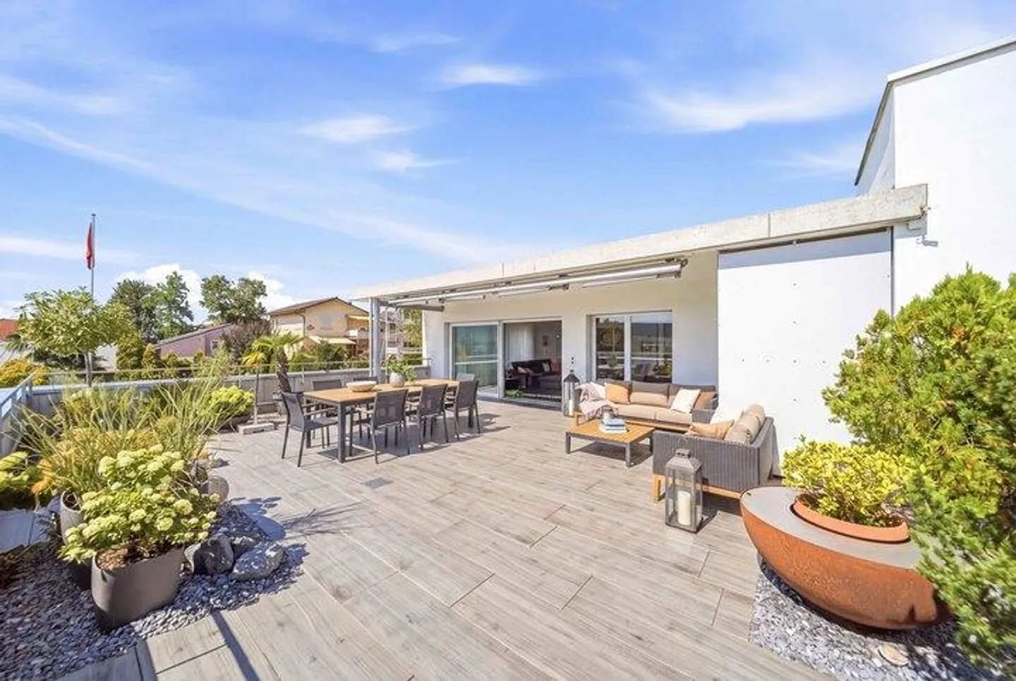 Geräumige Terrassenwohnung in Wohlen - Foto 1 von 8