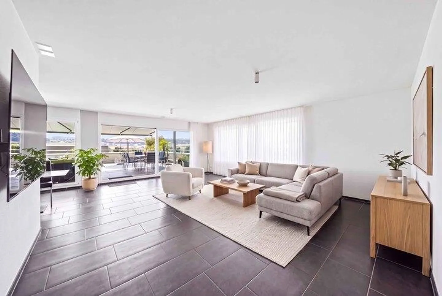 Geräumige Terrassenwohnung in Wohlen - Foto 2 von 8